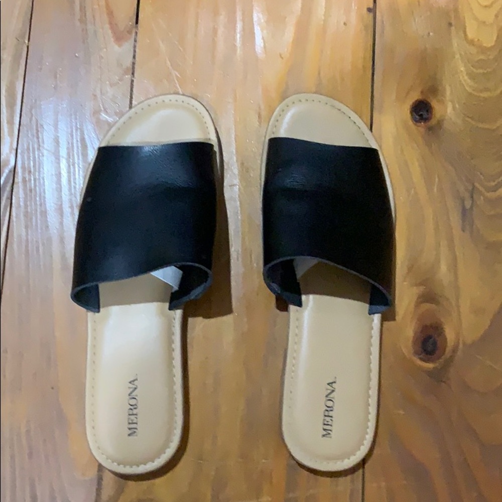 Black slide Sandals 8 1/2